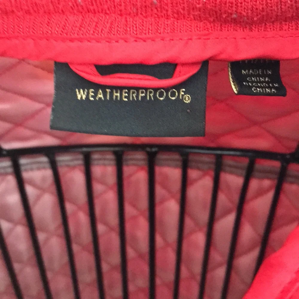 Weatherproof Quilted Red Jacket Size Medium - Picture 9 of 13